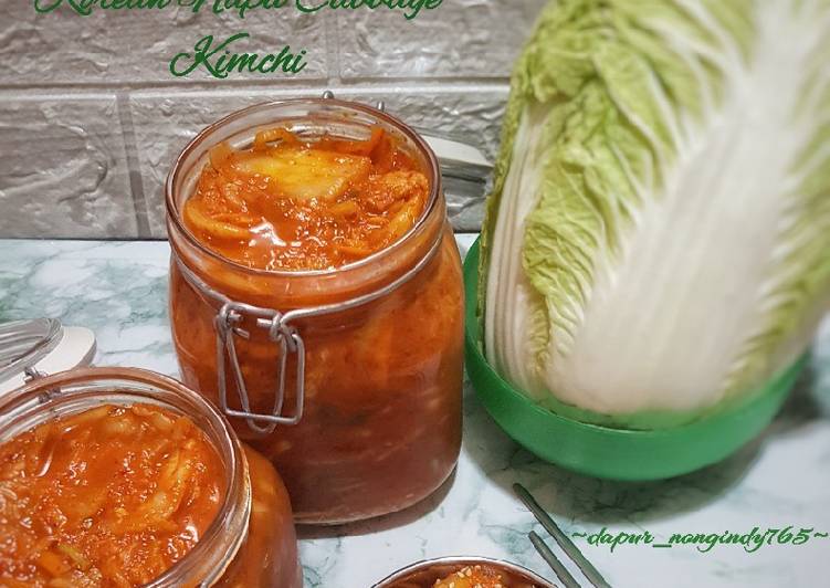 Baechu Kimchi (배추김치) Korean Napa Cabbage Kimchi