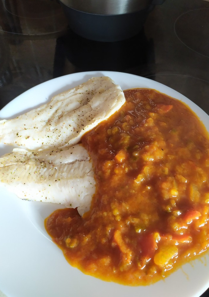 Una foto de Merluza con pisto (Monsieur Cuisine Connect)