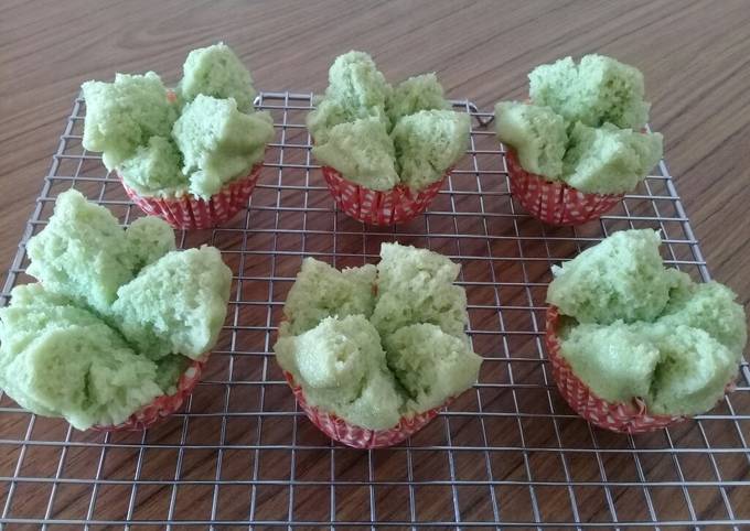 Resep Bolu Kukus Tepung Beras Eggless Oleh Dedin Puspitazarie - Cookpad