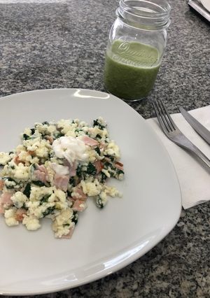 Una foto de Huevos Ligeros con Cottage