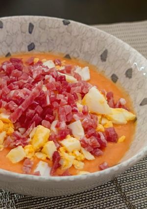 Una foto de Salmorejo de Mango a la Mambo de Cecotec