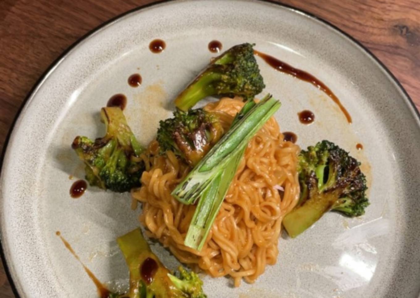 Broccoli noodle wok