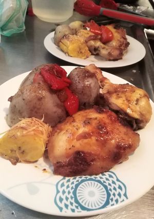 Una foto de Pollo al horno con pimentón!! 🍗🍴