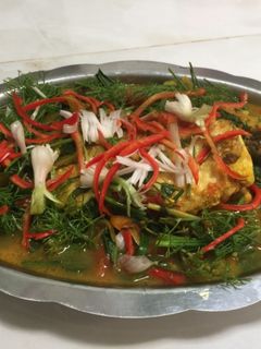 Hình của món Cá chép om dưa.