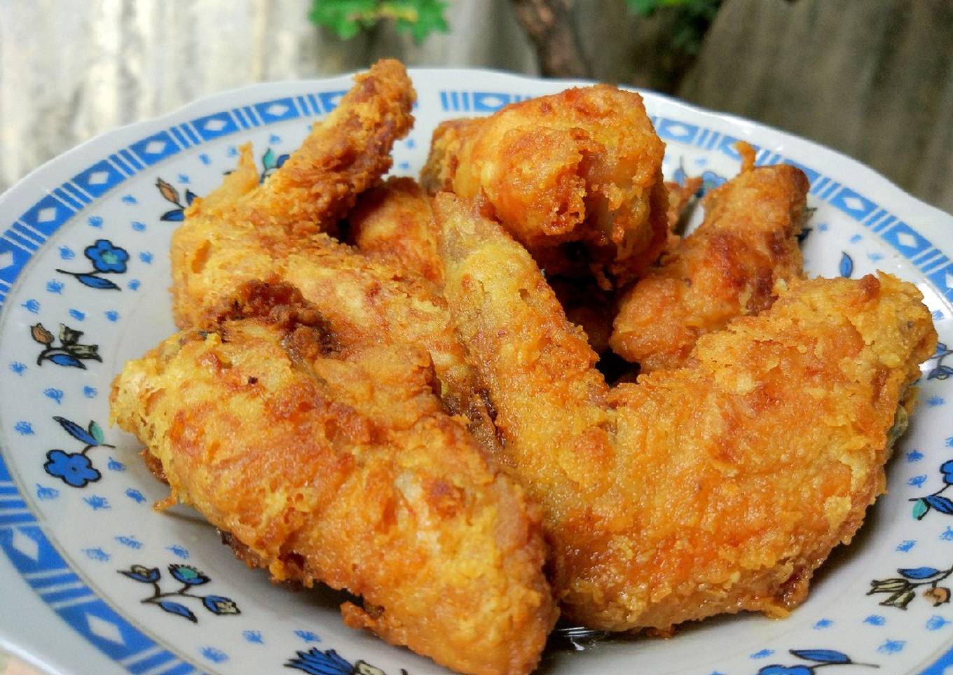 Ayam goreng dengan mayonaise