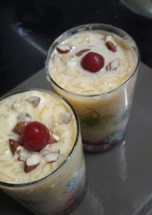 A picture of Kesar kulfi falooda.