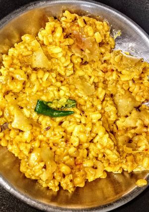 A picture of Mung dal papad bhaji.