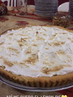 Una foto de MERENGUE ITALIANO FÁCIL para cupcakes, lemon pie o cualquier torta