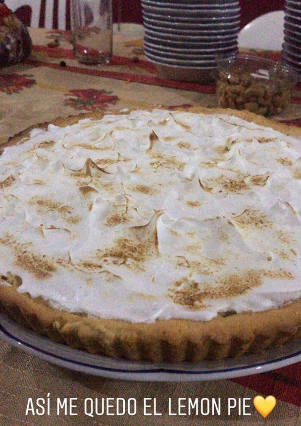 Una foto de MERENGUE ITALIANO FÁCIL para cupcakes, lemon pie o cualquier torta