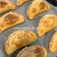 A picture of Empanadas De Pino 🫔.
