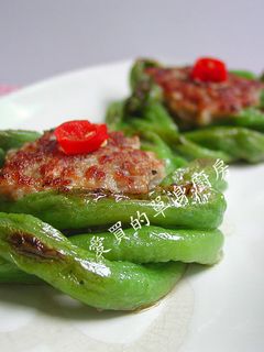翡翠圈~豇豆鑲肉 的食譜成品照片