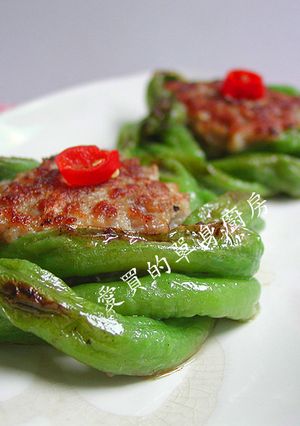 翡翠圈~豇豆鑲肉 的食譜成品照片