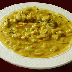 A picture of Lima beans poricha koottu.