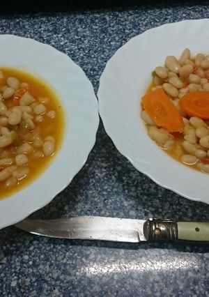 Una foto de Alubias a la Jardinera