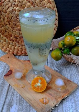 Foto resep Es Jeruk Cui nata de Coco + selasih