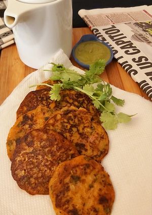 A picture of Jowar Mini Uttapam.