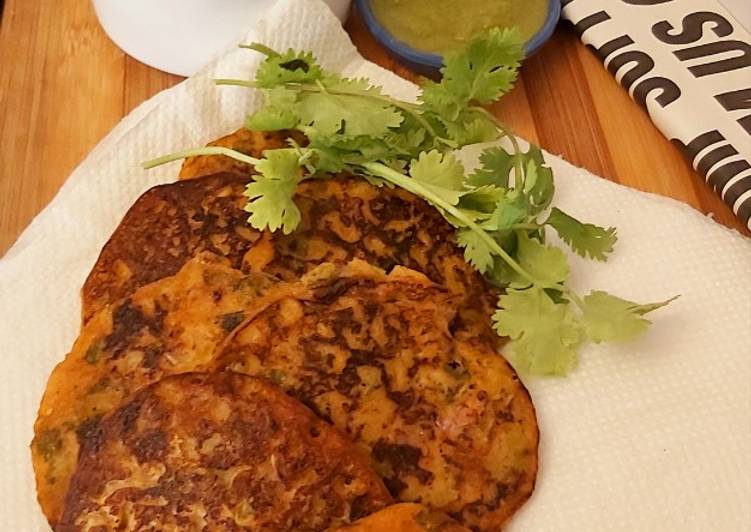 Recipe: Delicious Jowar Mini Uttapam