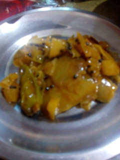 மாங்காய் பச்சடி (Maankaai pachadi recipe in tamil) செய்முறை முக்கிய புகைப்படம்