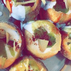 A picture of Dahi puri.