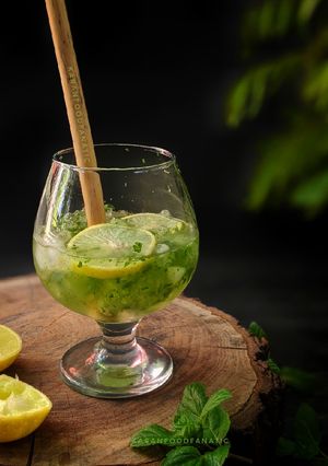 A picture of Refreshing Mint Sorbet Lemonade.