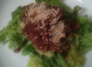 Una foto de Tartar de atún fresco