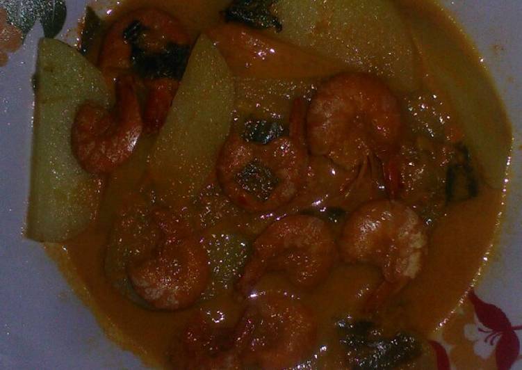 Langkah Mudah untuk Membuat Gulai kalio udang kentang Anti Gagal