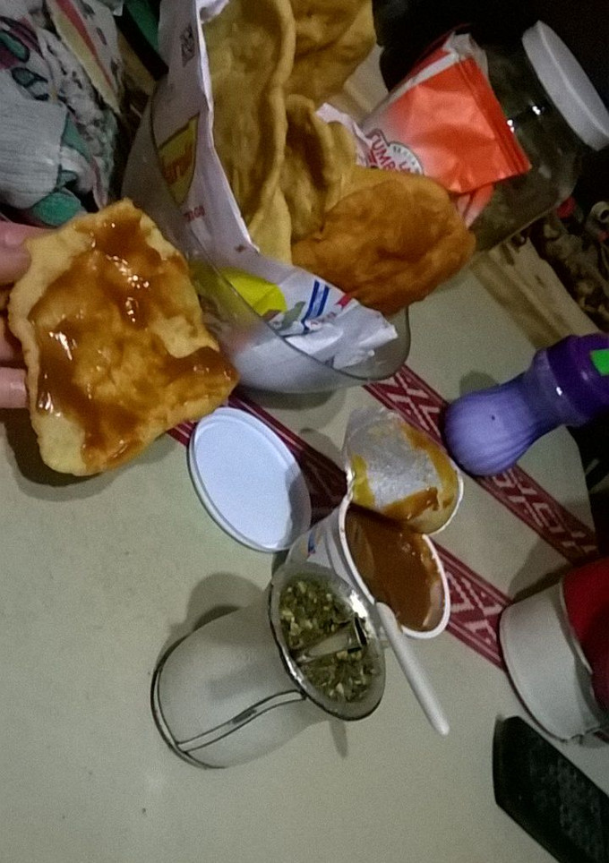 Una foto de Tortas fritas!! con mates