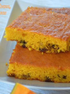 Una foto de Tarta de calabaza, nueces y pasas. (Thermomix)
