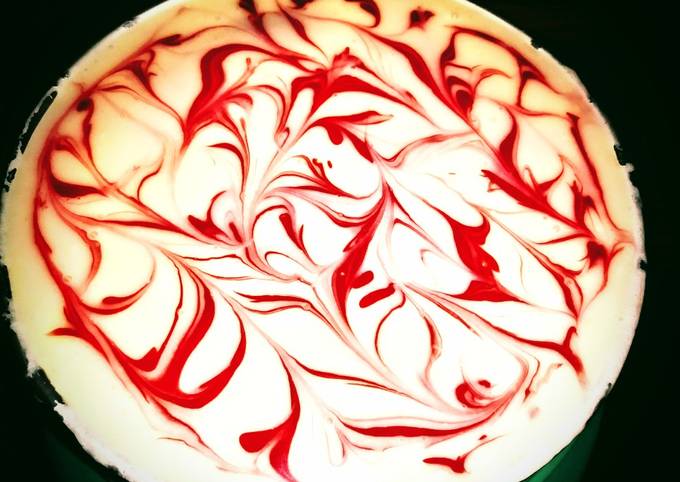 Red Velvet Swirled New York Cheese Cake