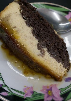 A picture of Chocoflan (Impossible Cake).
