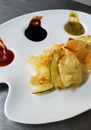 A picture of Vegetable Tempura.