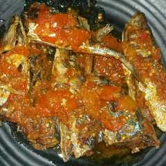 รูปของ Ikan goreng pedas