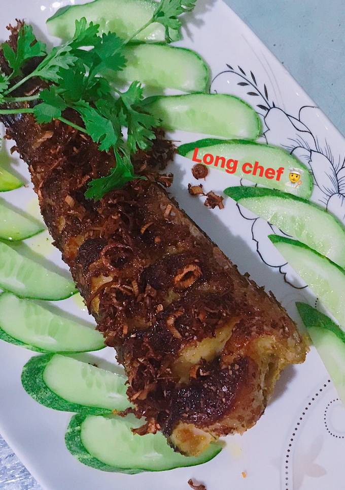 Hình của món Cá lóc chiên sả👨‍🍳.