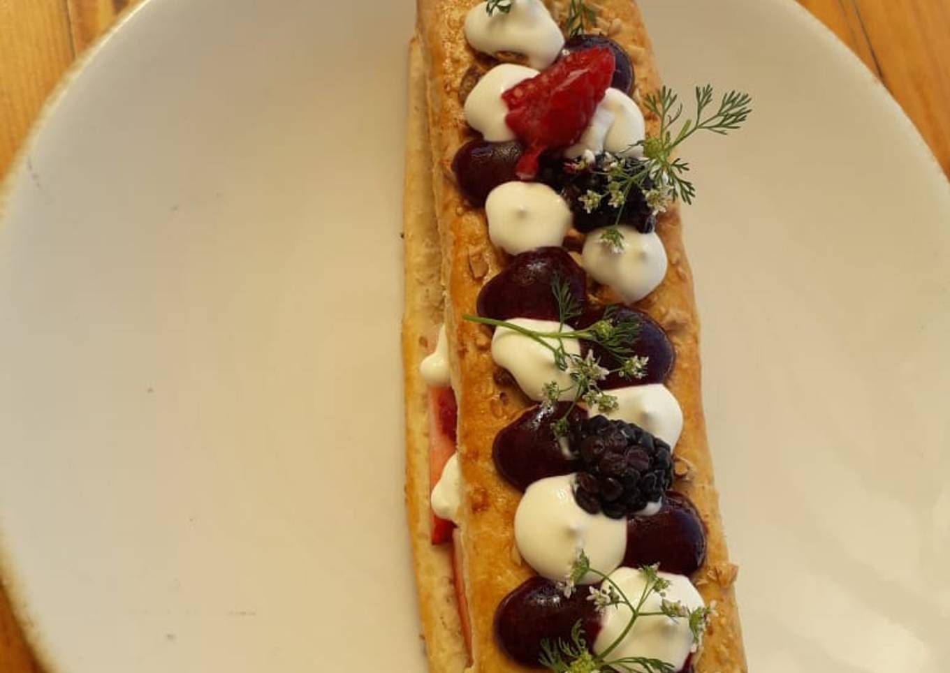 Scones que acompaña🍓un fresas con crema🍓y gelly de jamaica