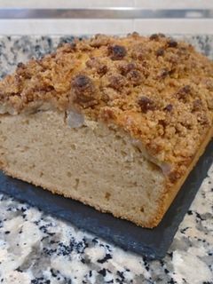 Una foto de Bizcocho vegano con crumble de aceite de coco y canela