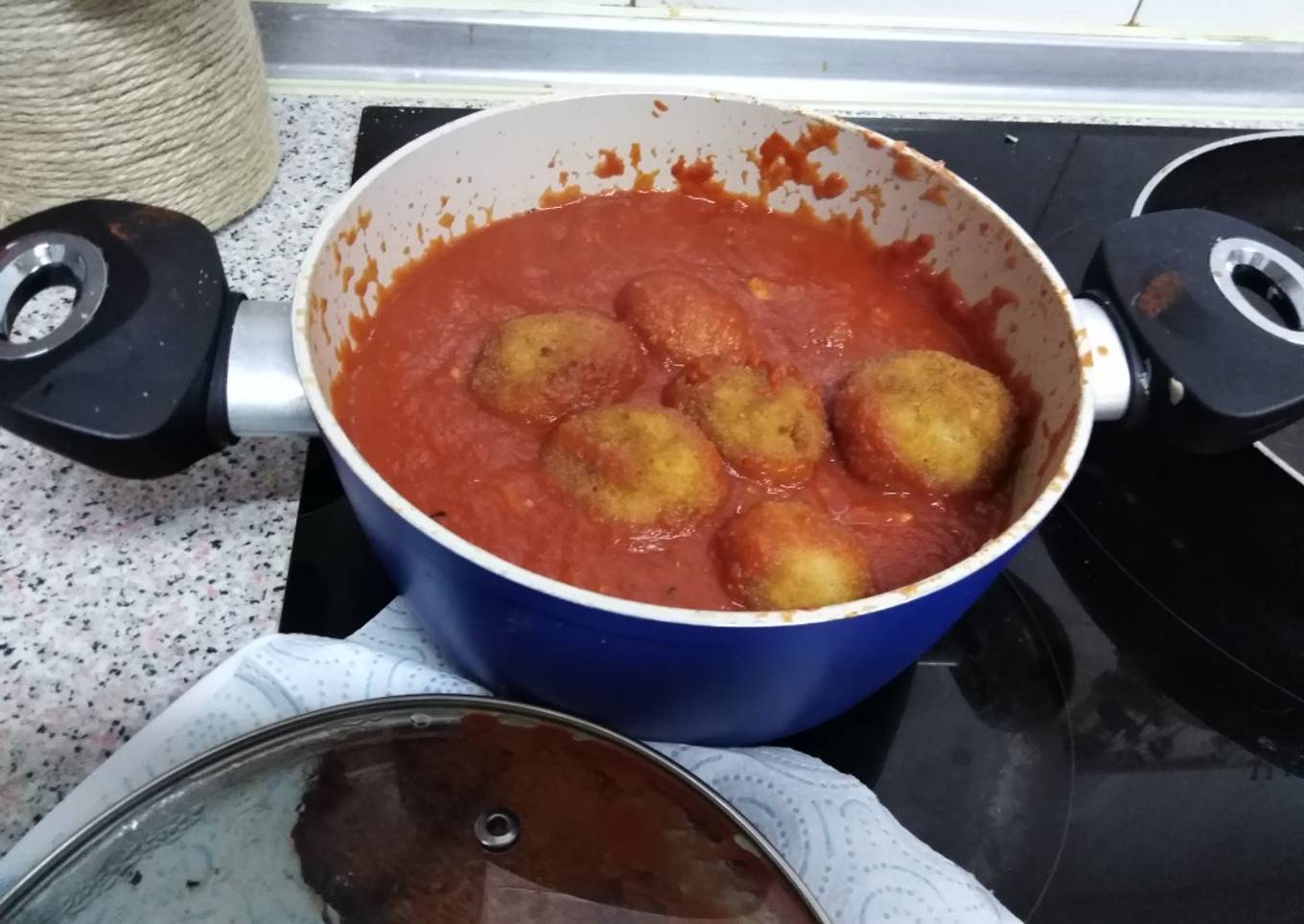 Albóndigas con tomate