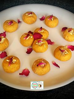 મગસ લાડુ (Magas Ladoo Recipe In Gujarati) રેસીપી મુખ્ય ફોટો