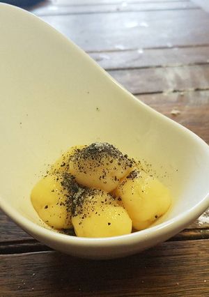 A picture of Gnocchi Dessert / Mango Dango.