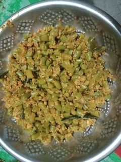 காராமணி பொரியல்(karamani poriyal recipe in tamil) செய்முறை முக்கிய புகைப்படம்