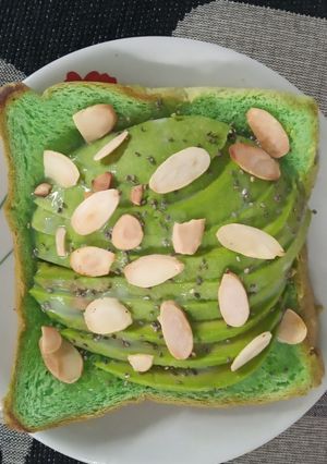 Foto resep Avocado Bread Roasted Almond and Chia Seed