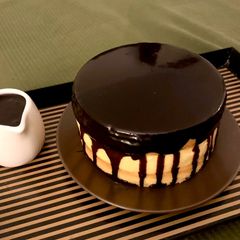 A picture of Boston Cream Pie.