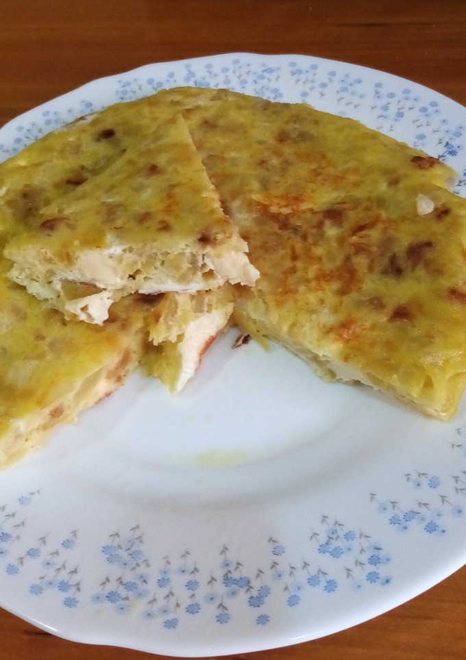 Una foto de Tortilla de patatas con quesitos