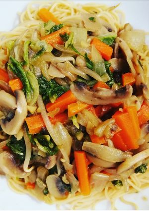 Une photo de Nouilles fines sautées aux légumes