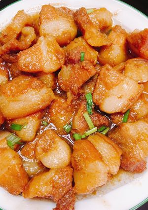 Hình của món Thịt kho mặn.