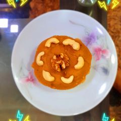 A picture of Atte ka halwa.