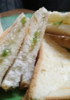 A picture of Chilli cheese toast.