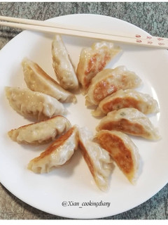 Foto resep Chinese dumpling yummy banget ala Flin Flon ♥️😍 (Guo Tie/Gyoza) #versi halal