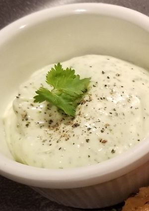 A picture of Garlic Aioli With Cilantro And Lime.
