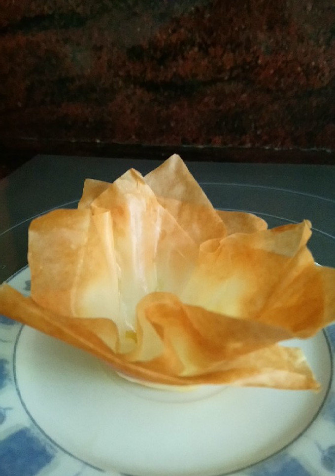 Una foto de Flores de pasta filo