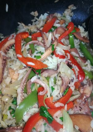 Una foto de Arroz con calamares
